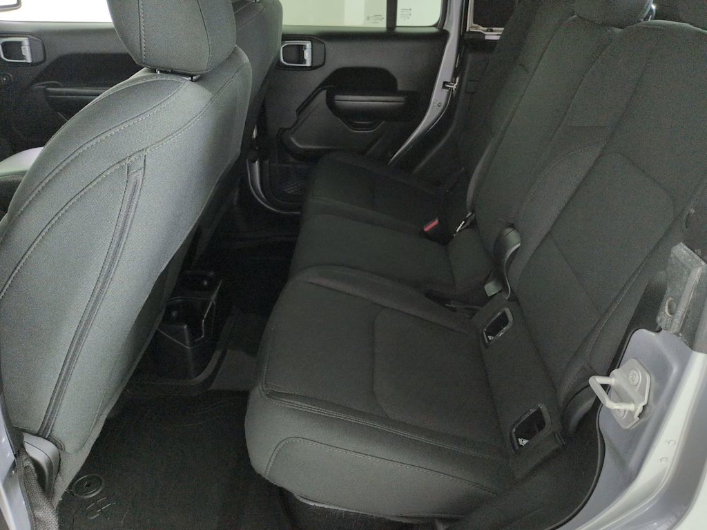 Thumbnail: 2021 Jeep Gladiator - 27