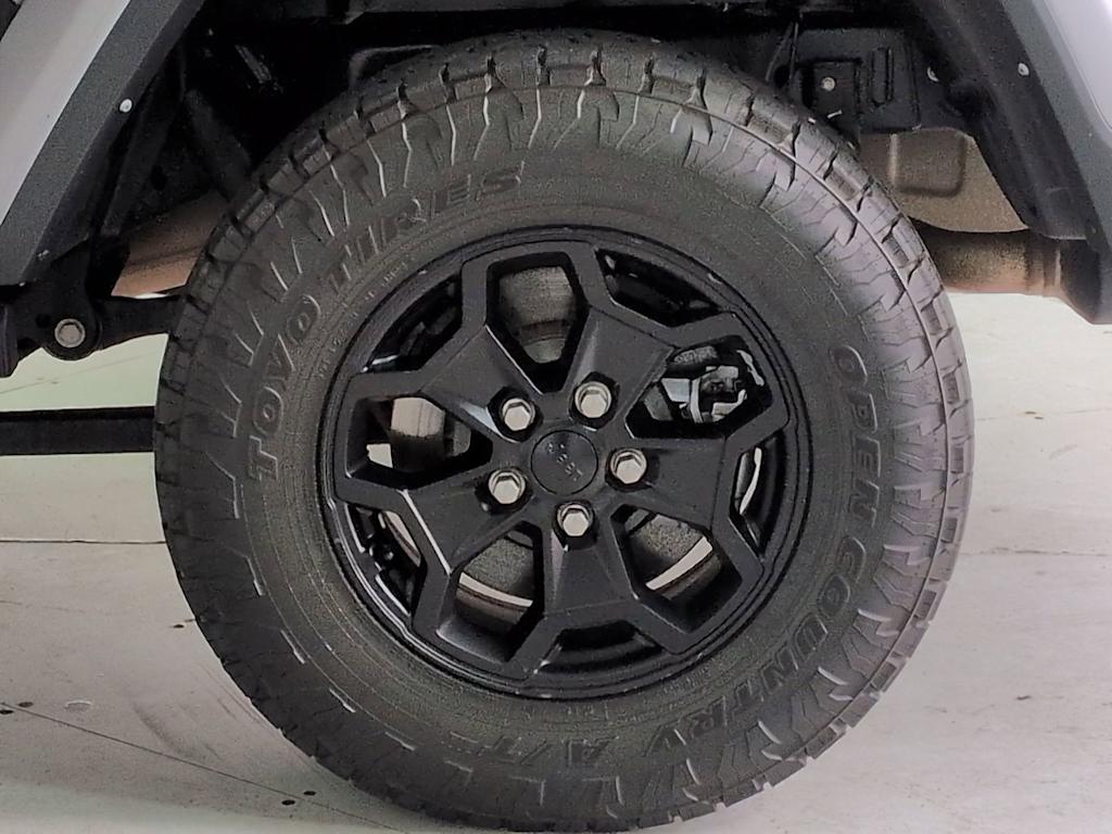 Thumbnail: 2021 Jeep Gladiator - 8