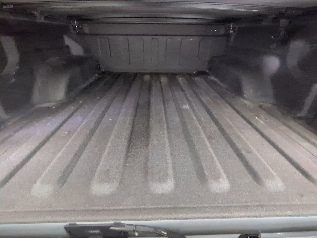 Thumbnail: 2021 Jeep Gladiator - 18