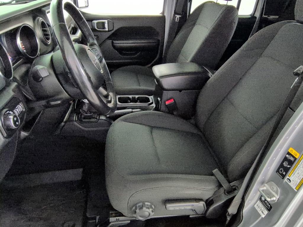 Thumbnail: 2021 Jeep Gladiator - 11