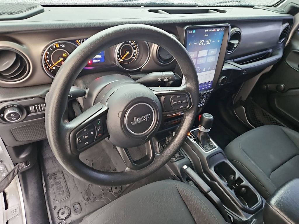 Thumbnail: 2020 Jeep Gladiator - 2