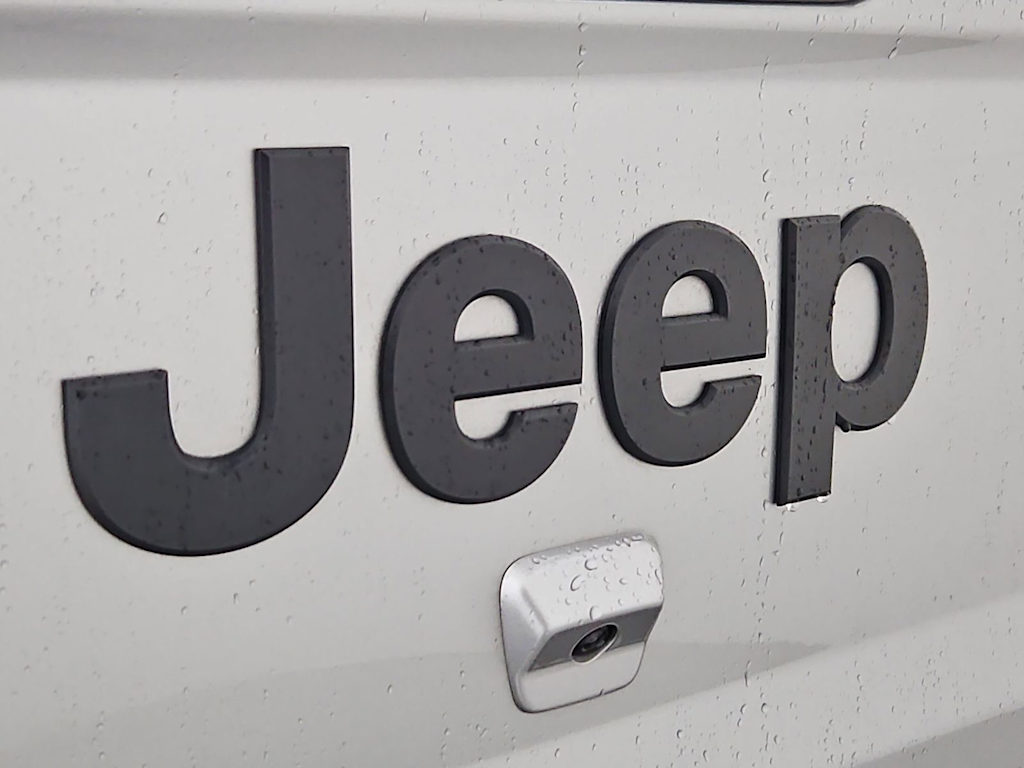 Thumbnail: 2020 Jeep Gladiator - 26
