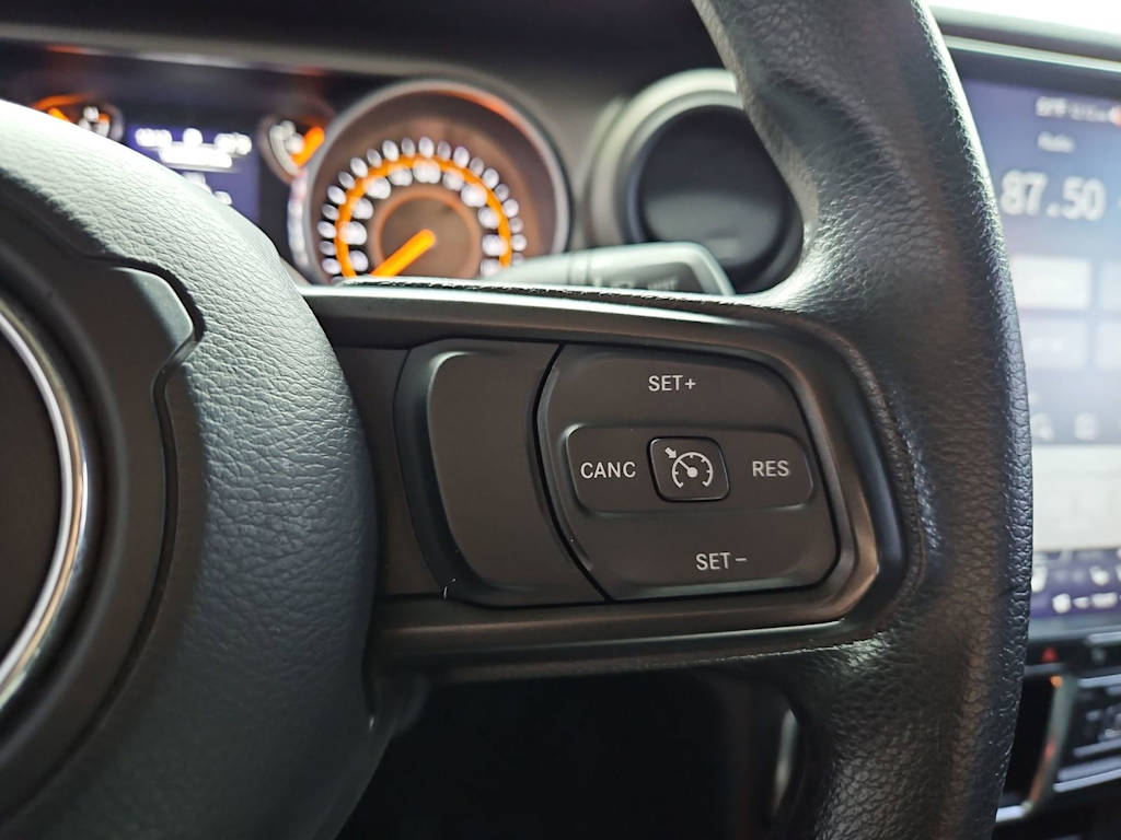 Thumbnail: 2020 Jeep Gladiator - 30