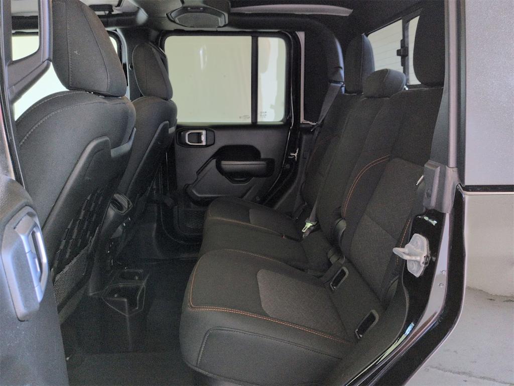 Thumbnail: 2022 Jeep Gladiator - 28