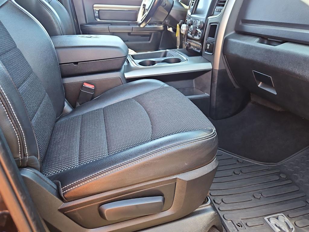 Thumbnail: 2016 RAM 1500 - 29