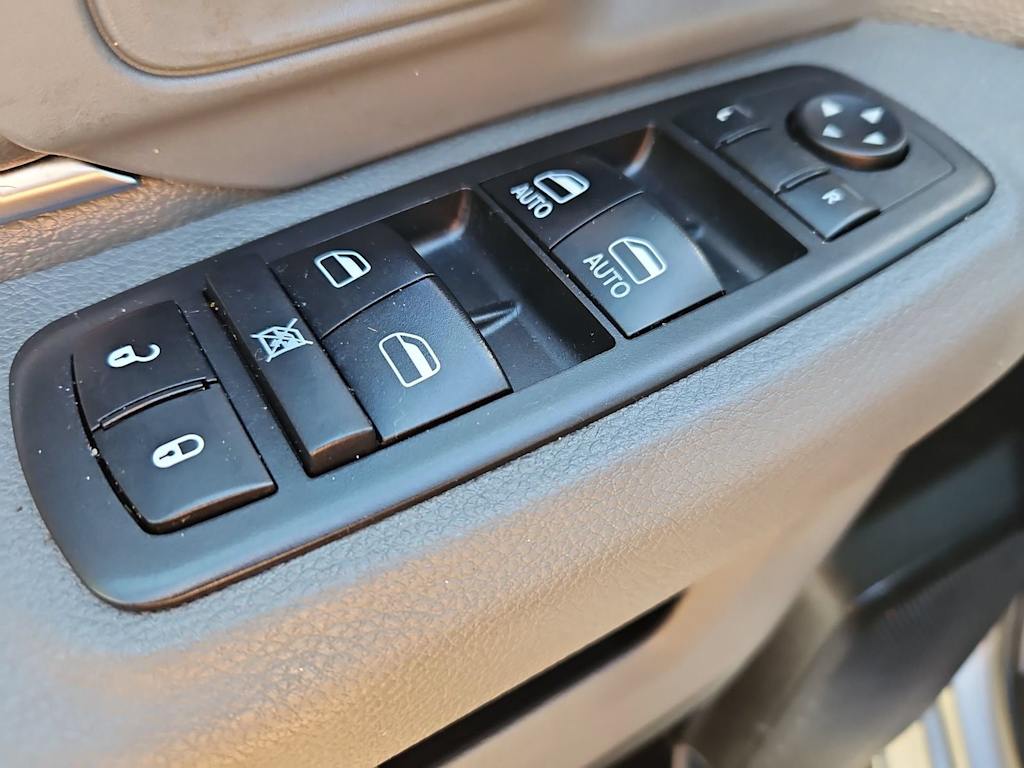 Thumbnail: 2017 RAM 1500 - 25
