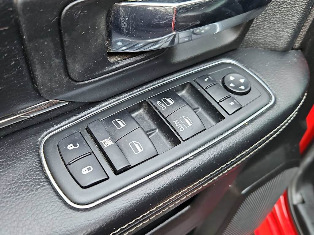 Thumbnail: 2013 RAM 1500 - 25