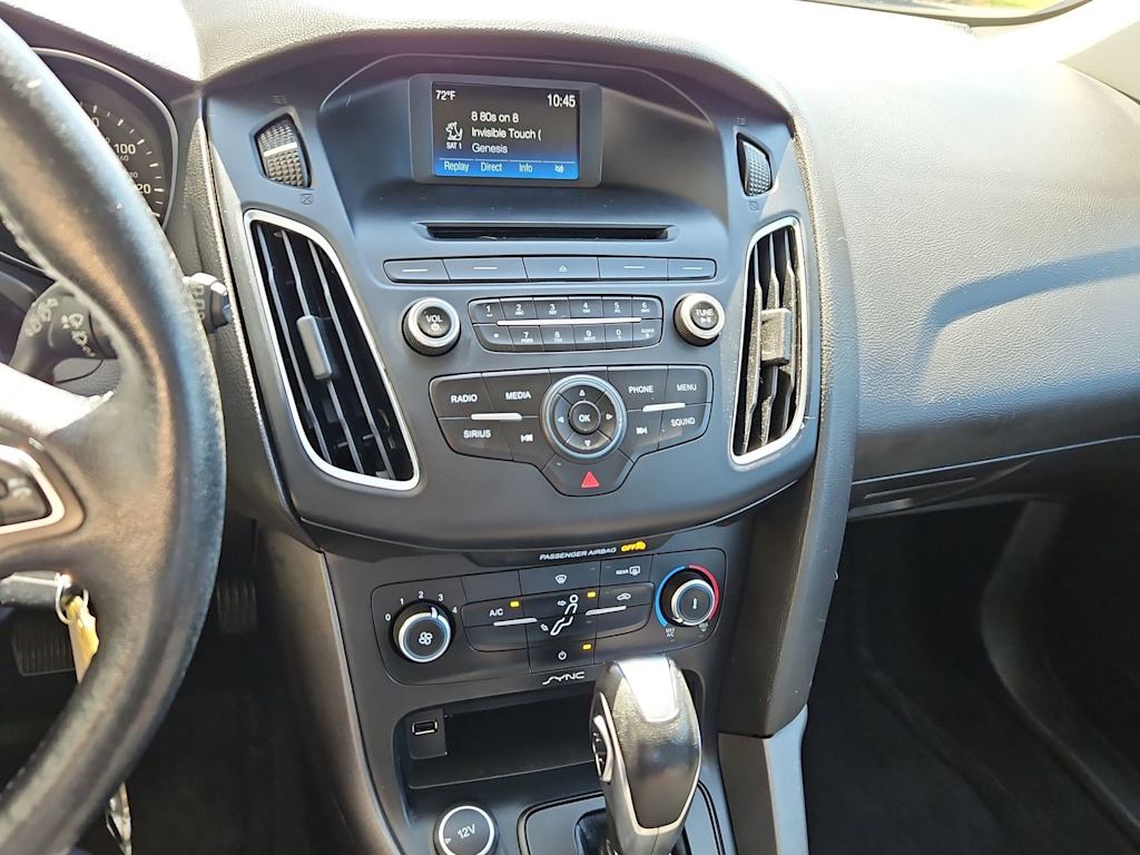 Thumbnail: 2016 Ford Focus - 15