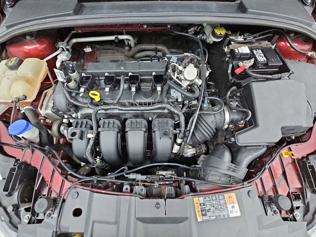 Thumbnail: 2016 Ford Focus - 9