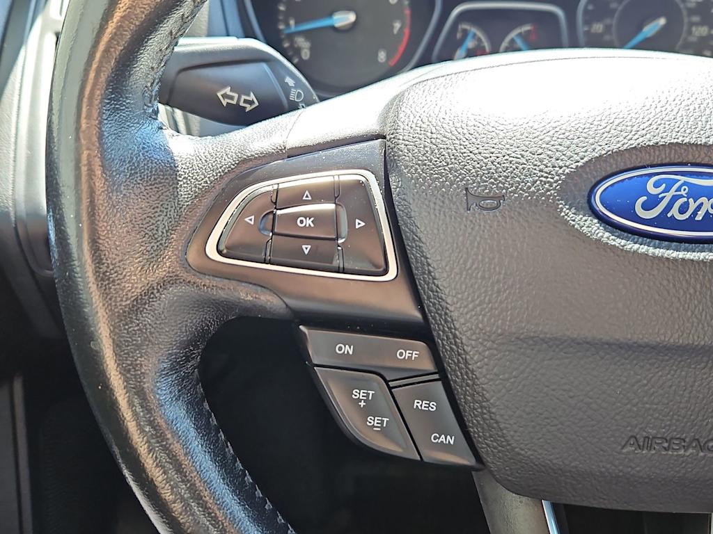 Thumbnail: 2016 Ford Focus - 29