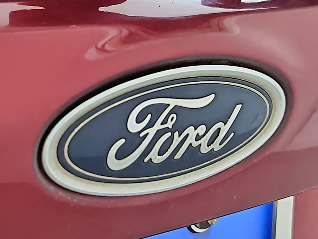 Thumbnail: 2016 Ford Focus - 7