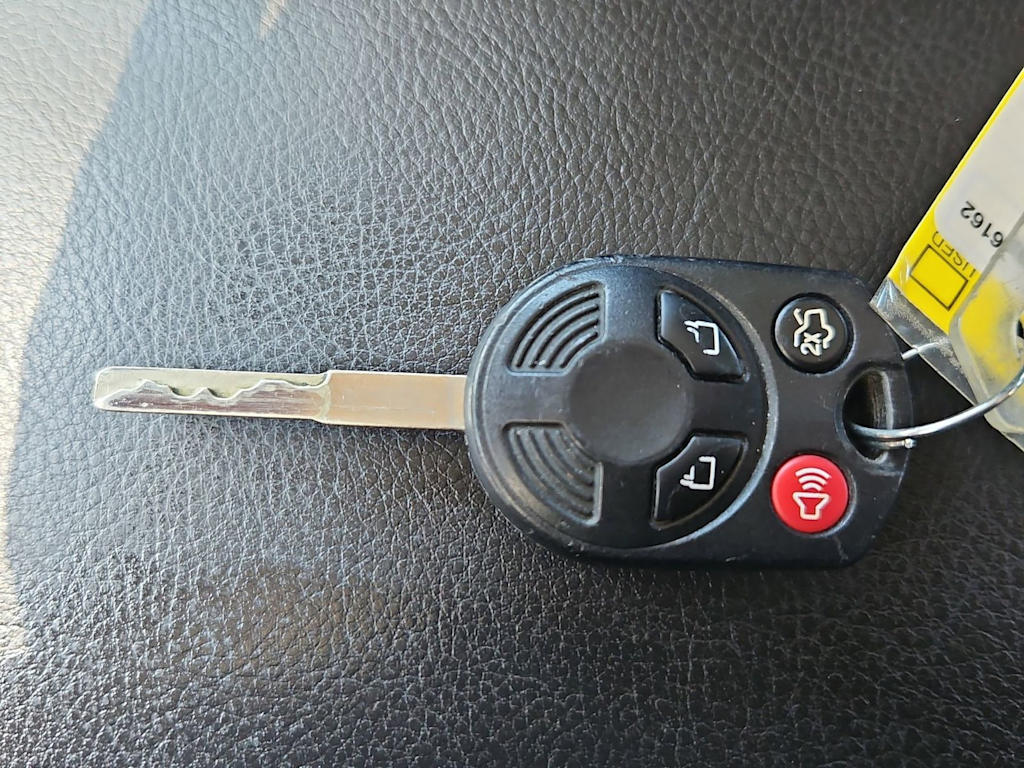 Thumbnail: 2016 Ford Focus - 19