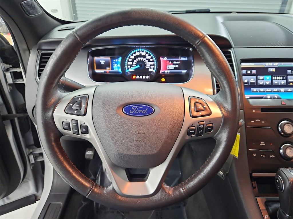 2014 Ford Taurus SEL 14