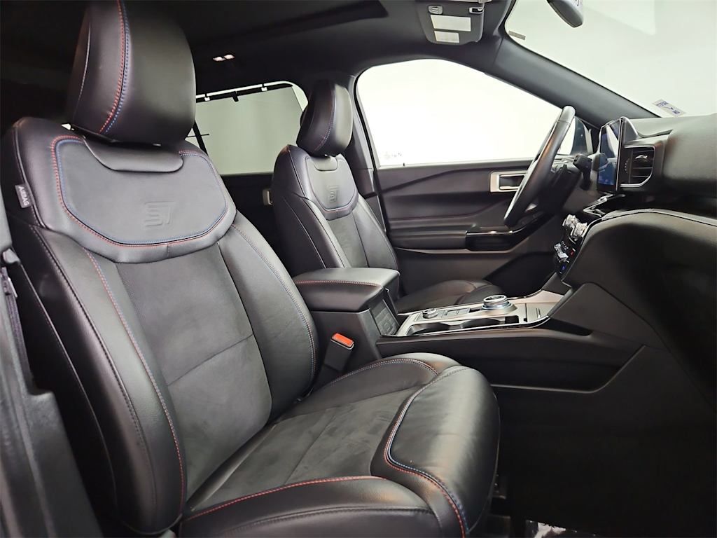 Thumbnail: 2023 Ford Explorer - 12