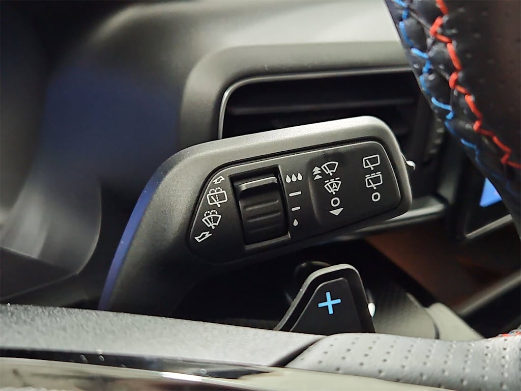 Thumbnail: 2023 Ford Explorer - 32