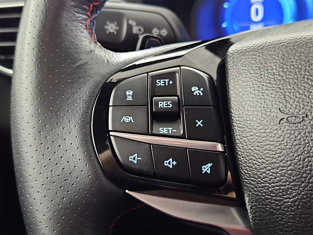 Thumbnail: 2023 Ford Explorer - 30