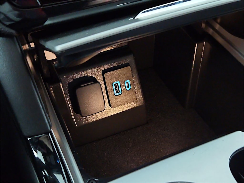 Thumbnail: 2023 Ford Explorer - 37