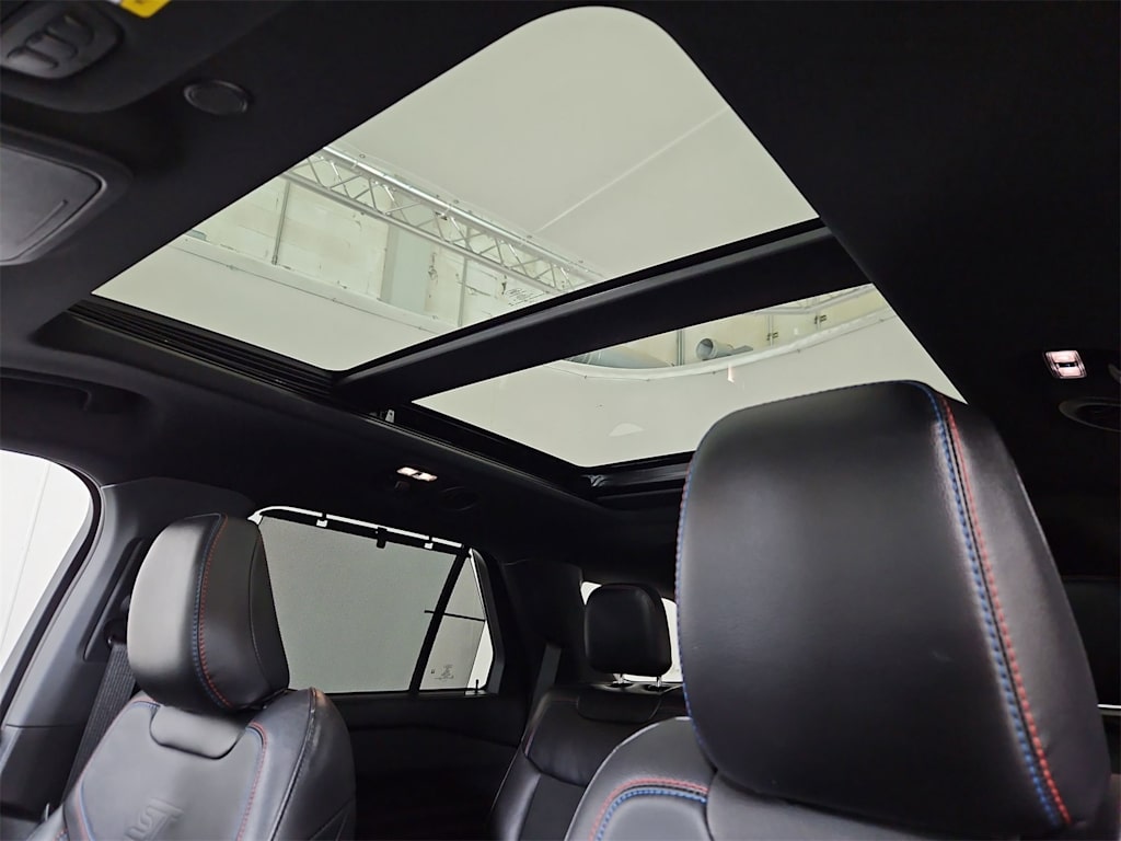 Thumbnail: 2023 Ford Explorer - 27