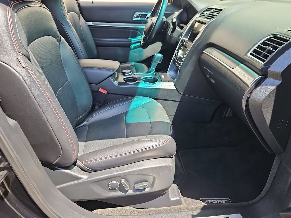 Thumbnail: 2017 Ford Explorer - 12