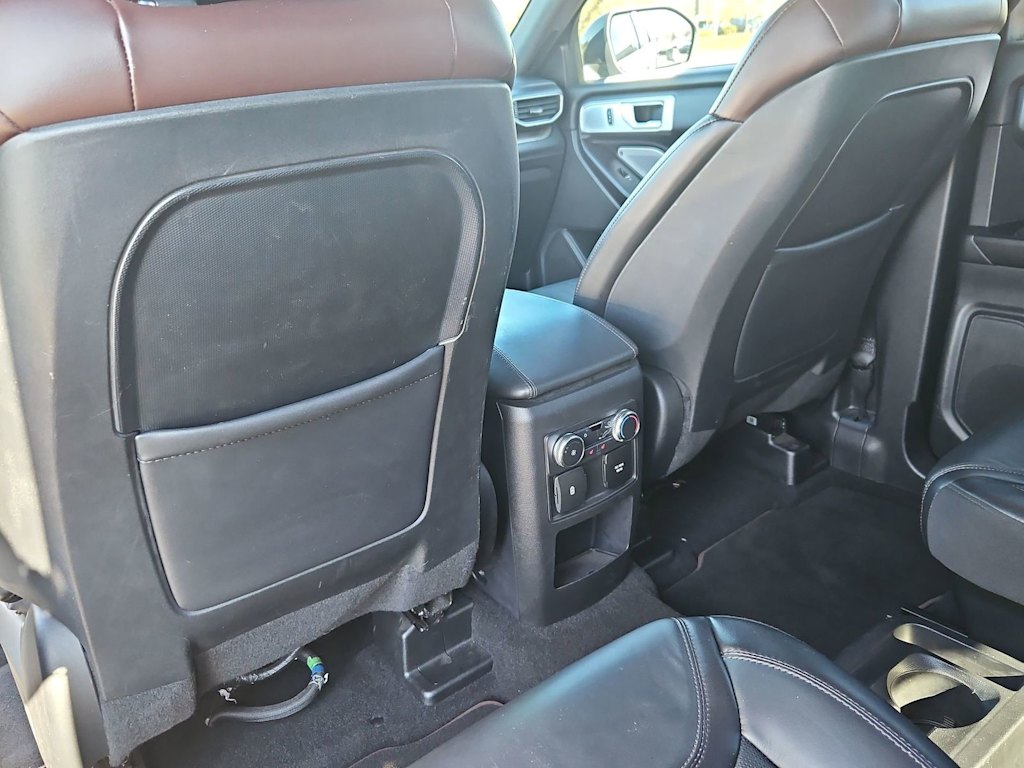 Thumbnail: 2020 Ford Explorer - 26