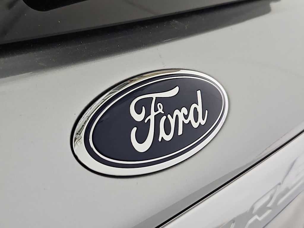 Thumbnail: 2020 Ford Explorer - 7