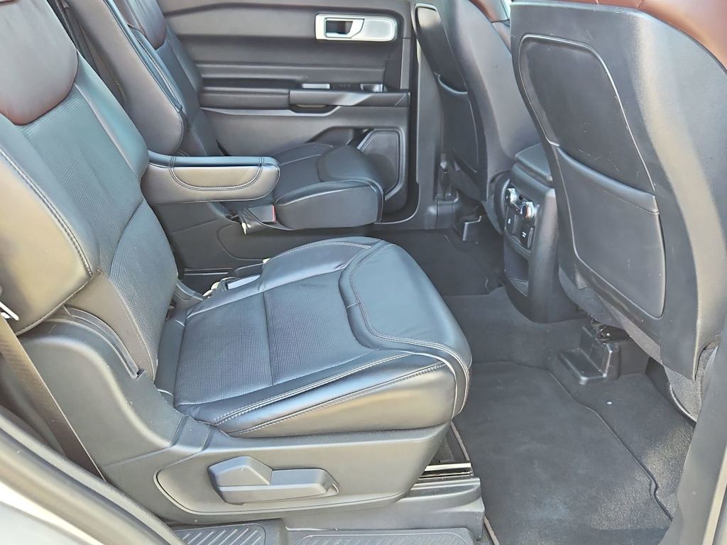 Thumbnail: 2020 Ford Explorer - 28