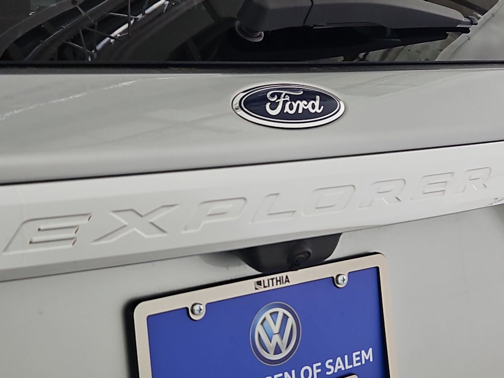 Thumbnail: 2020 Ford Explorer - 24