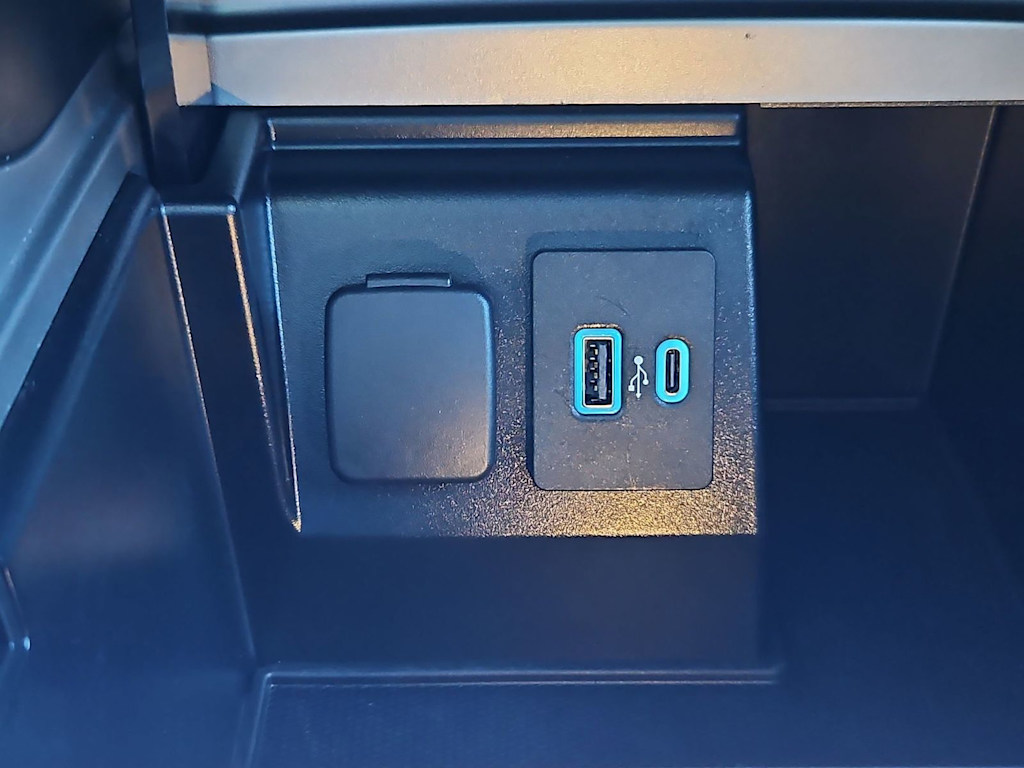 Thumbnail: 2020 Ford Explorer - 35