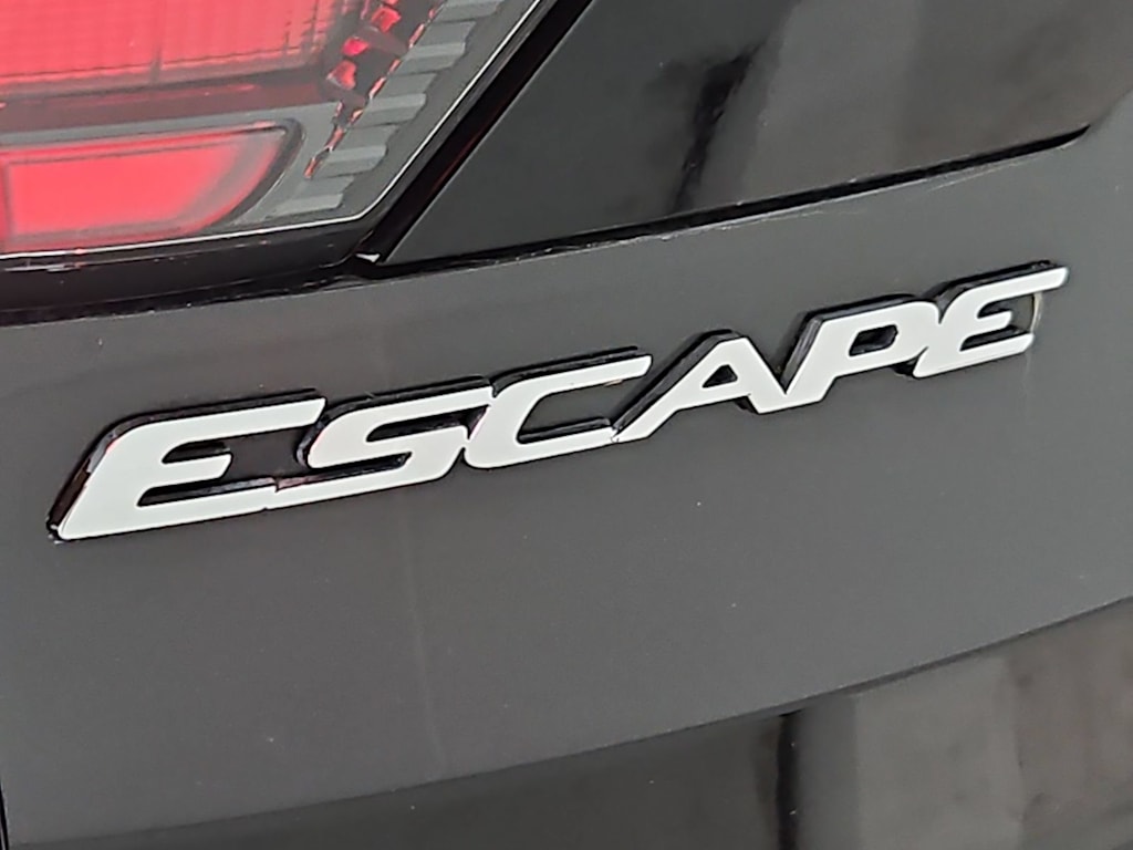 Thumbnail: 2017 Ford Escape - 25