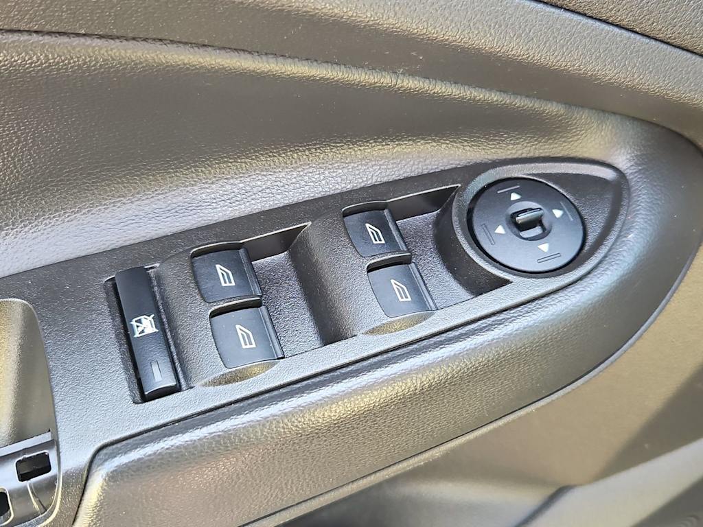 Thumbnail: 2017 Ford Escape - 26
