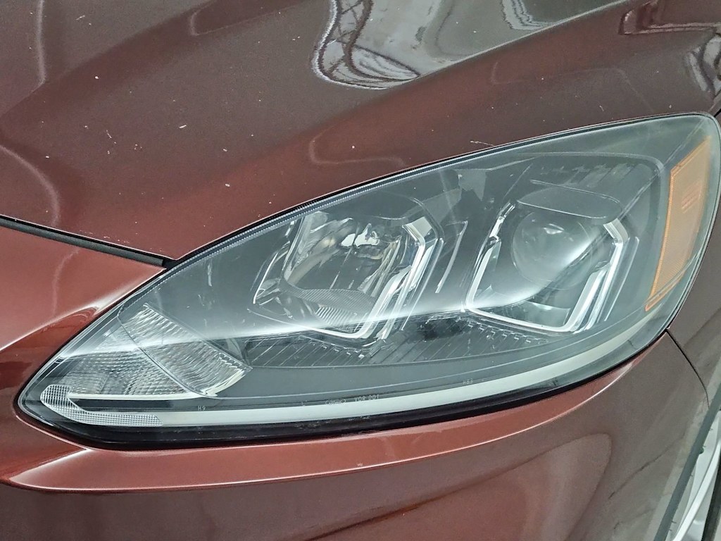 Thumbnail: 2021 Ford Escape - 24