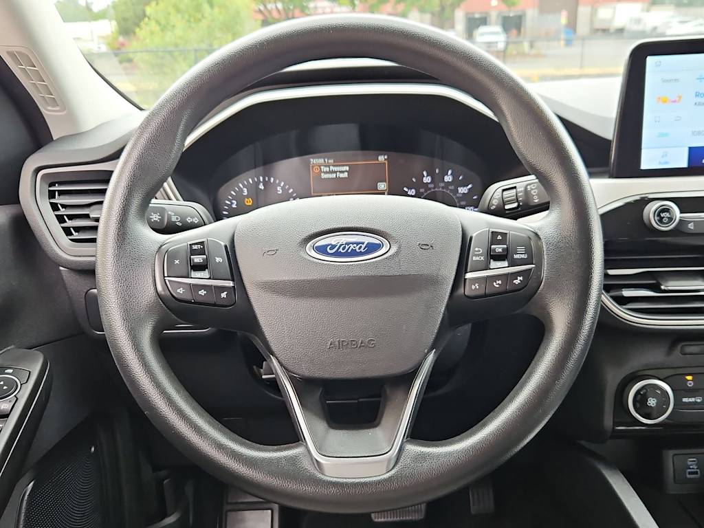 Thumbnail: 2021 Ford Escape - 14