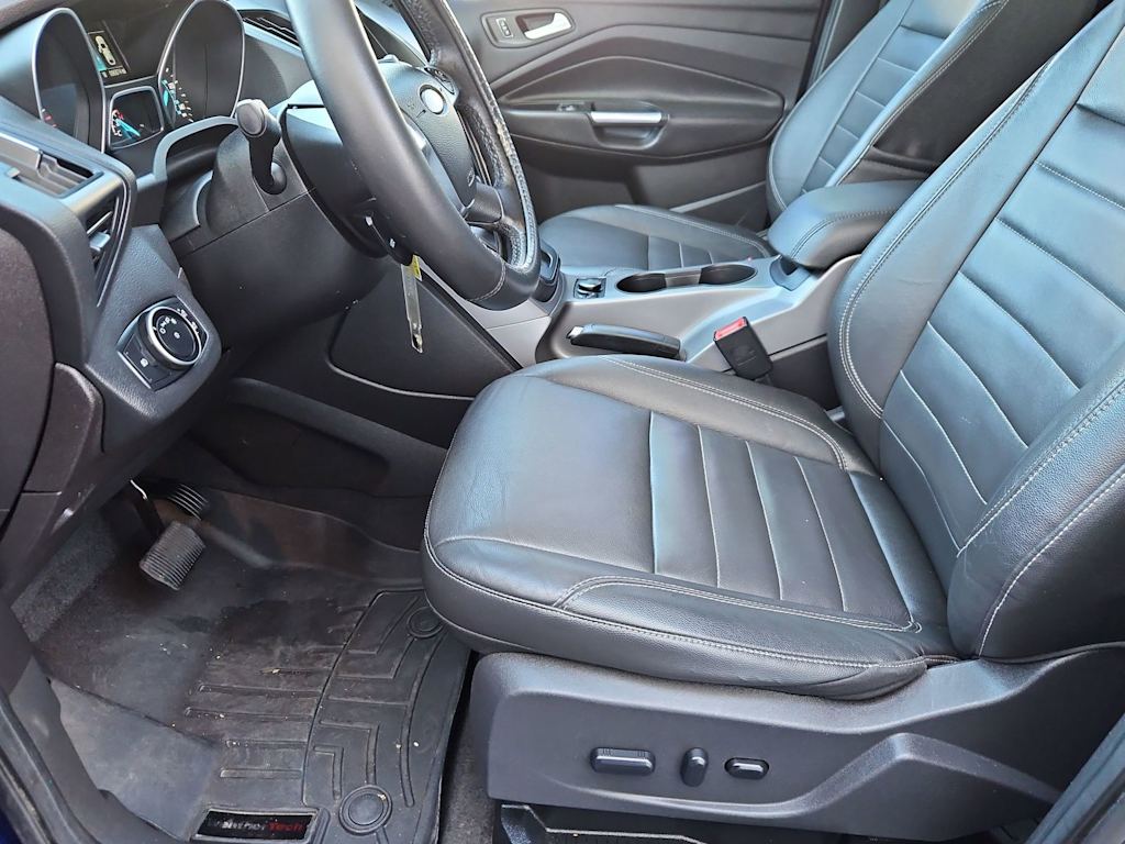 Thumbnail: 2015 Ford Escape - 11