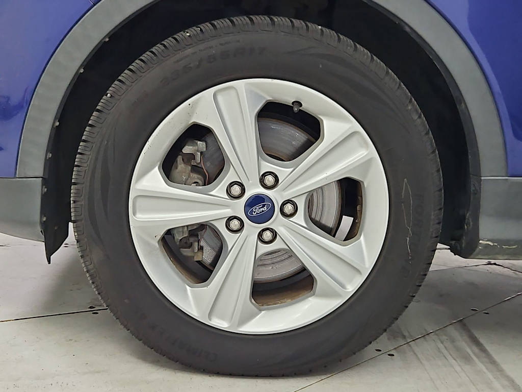Thumbnail: 2015 Ford Escape - 8