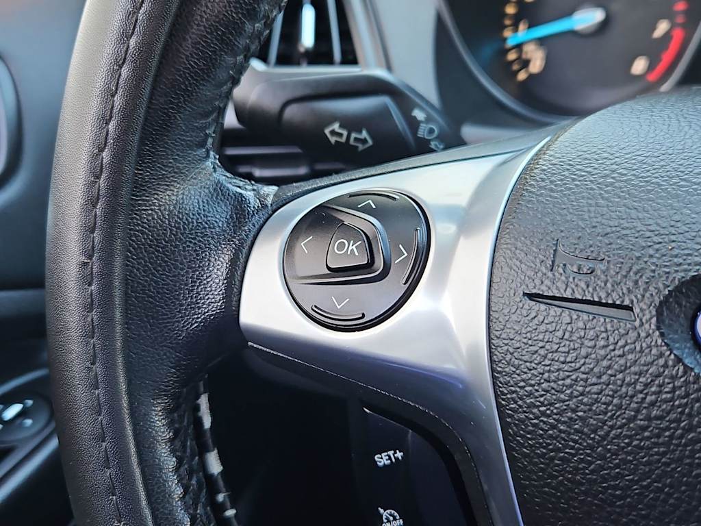 Thumbnail: 2015 Ford Escape - 29