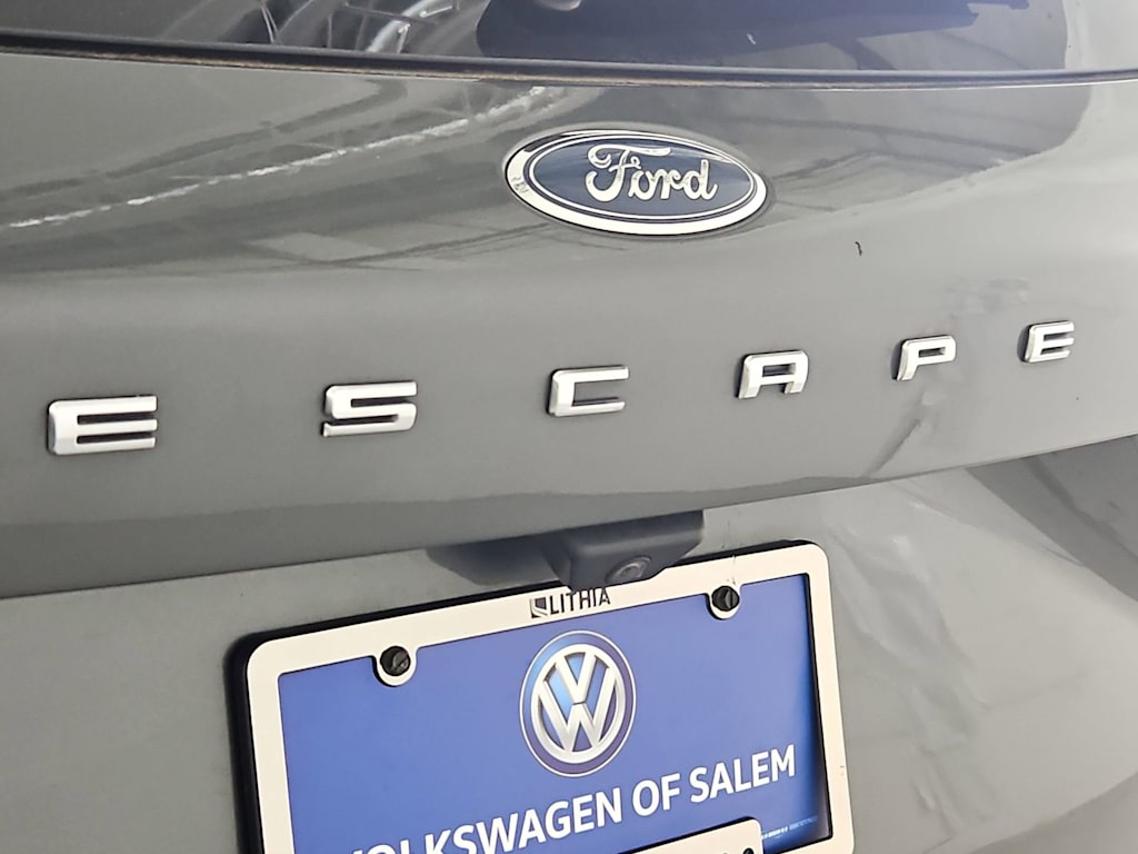 Thumbnail: 2020 Ford Escape - 16