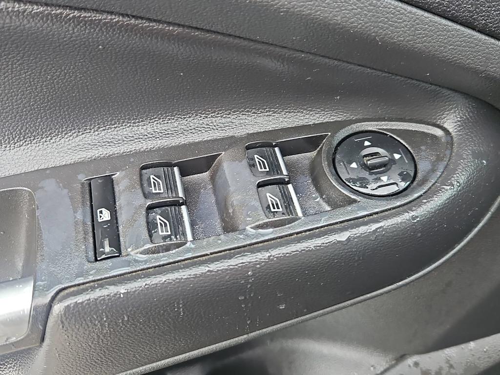 Thumbnail: 2017 Ford Escape - 25