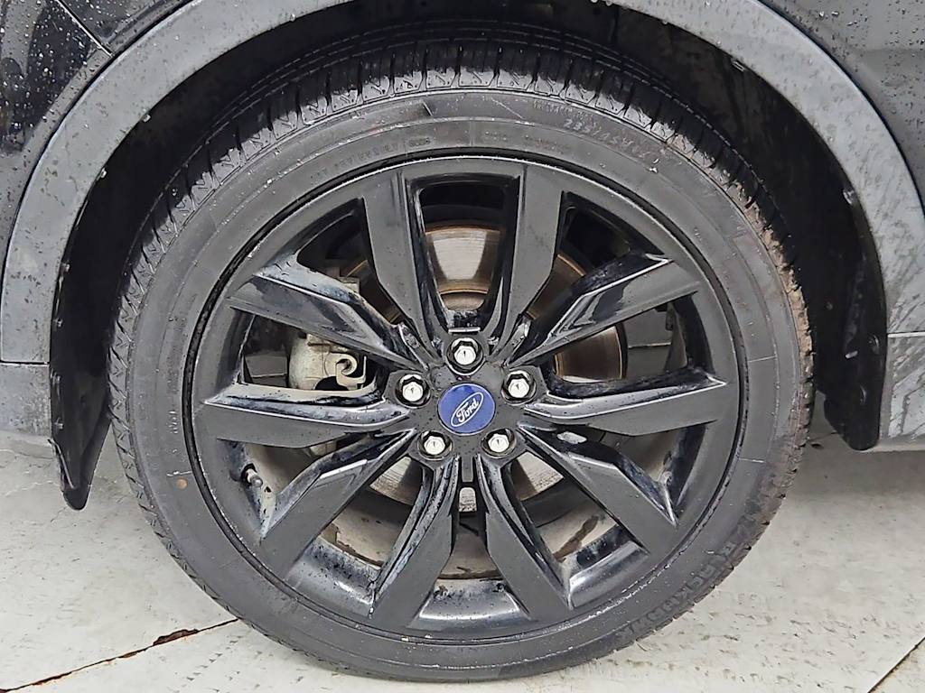 Thumbnail: 2017 Ford Escape - 8