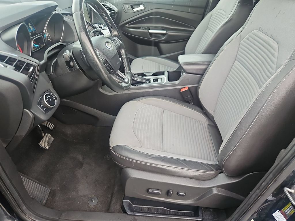 Thumbnail: 2017 Ford Escape - 11