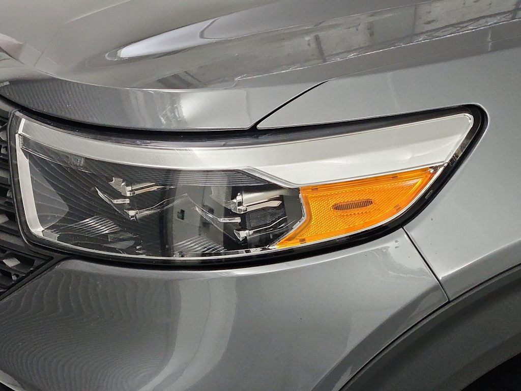 Thumbnail: 2022 Ford Explorer - 23