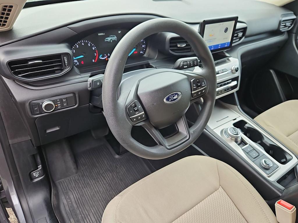 Thumbnail: 2022 Ford Explorer - 2