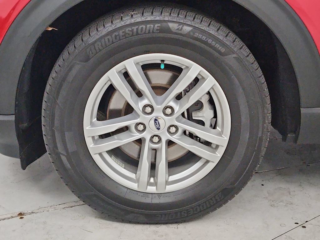 Thumbnail: 2021 Ford Explorer - 8