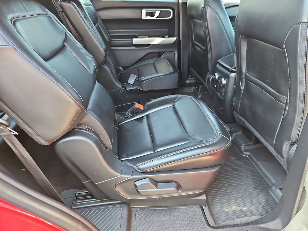 Thumbnail: 2021 Ford Explorer - 28