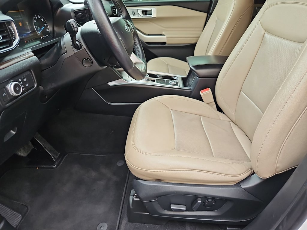 Thumbnail: 2021 Ford Explorer - 11