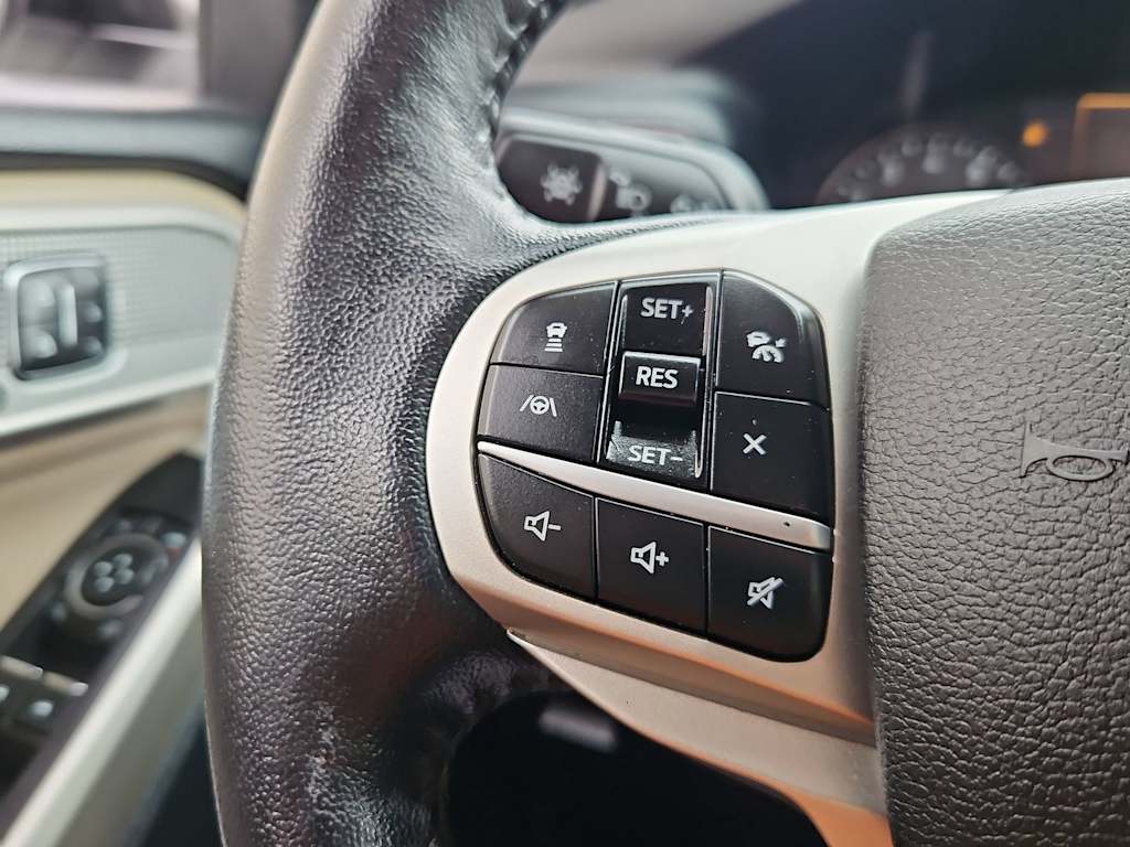 Thumbnail: 2021 Ford Explorer - 28