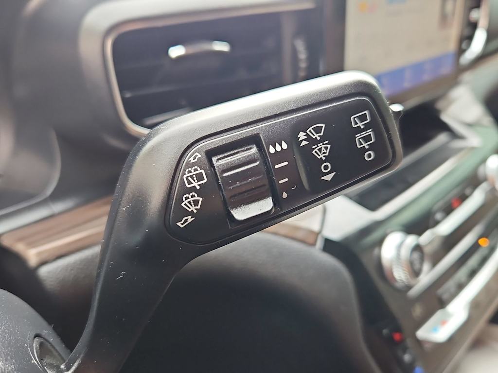Thumbnail: 2021 Ford Explorer - 30