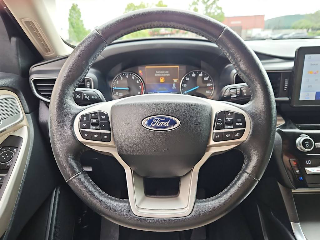 Thumbnail: 2021 Ford Explorer - 14