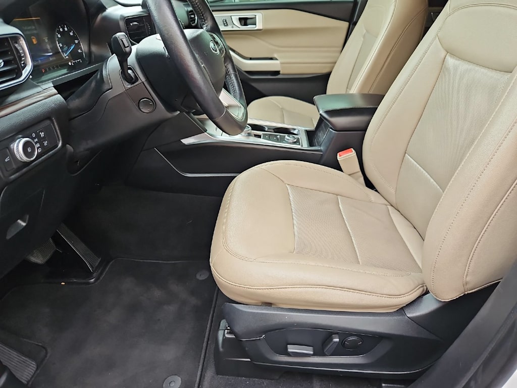Thumbnail: 2021 Ford Explorer - 11