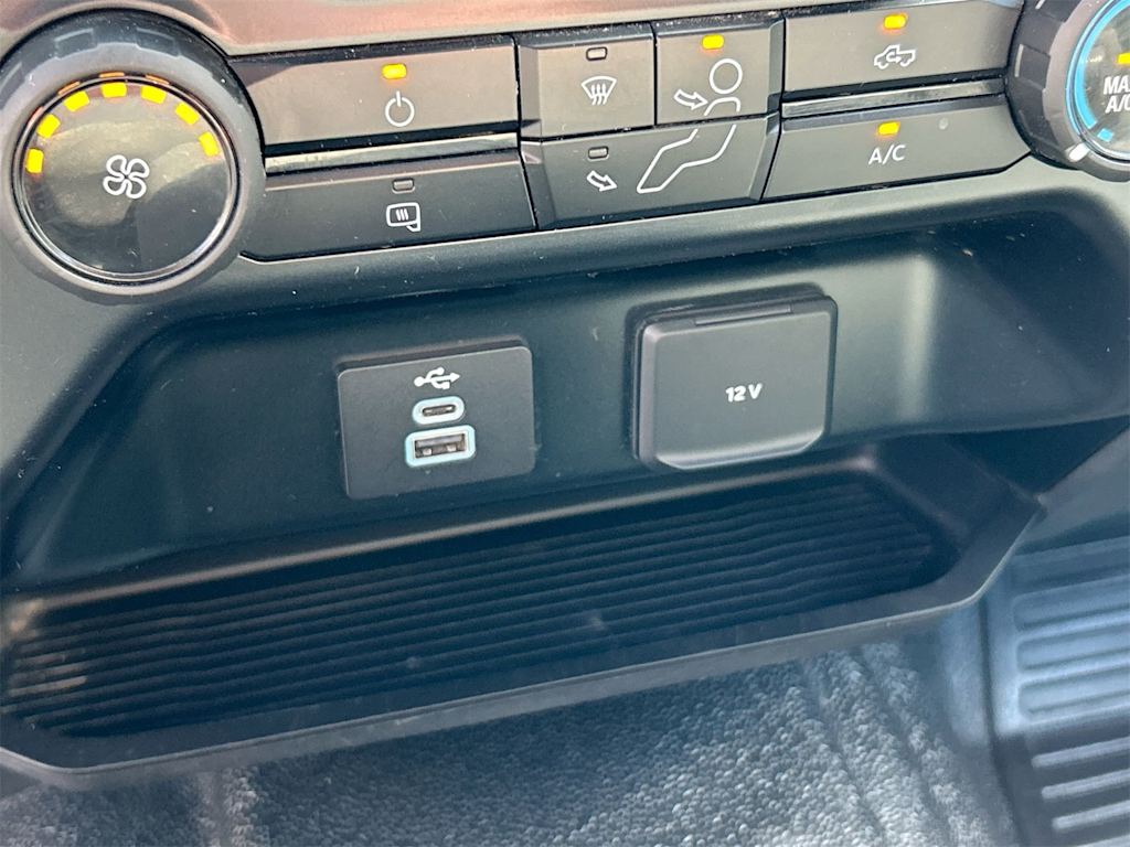 Thumbnail: 2023 Ford F-350 - 33