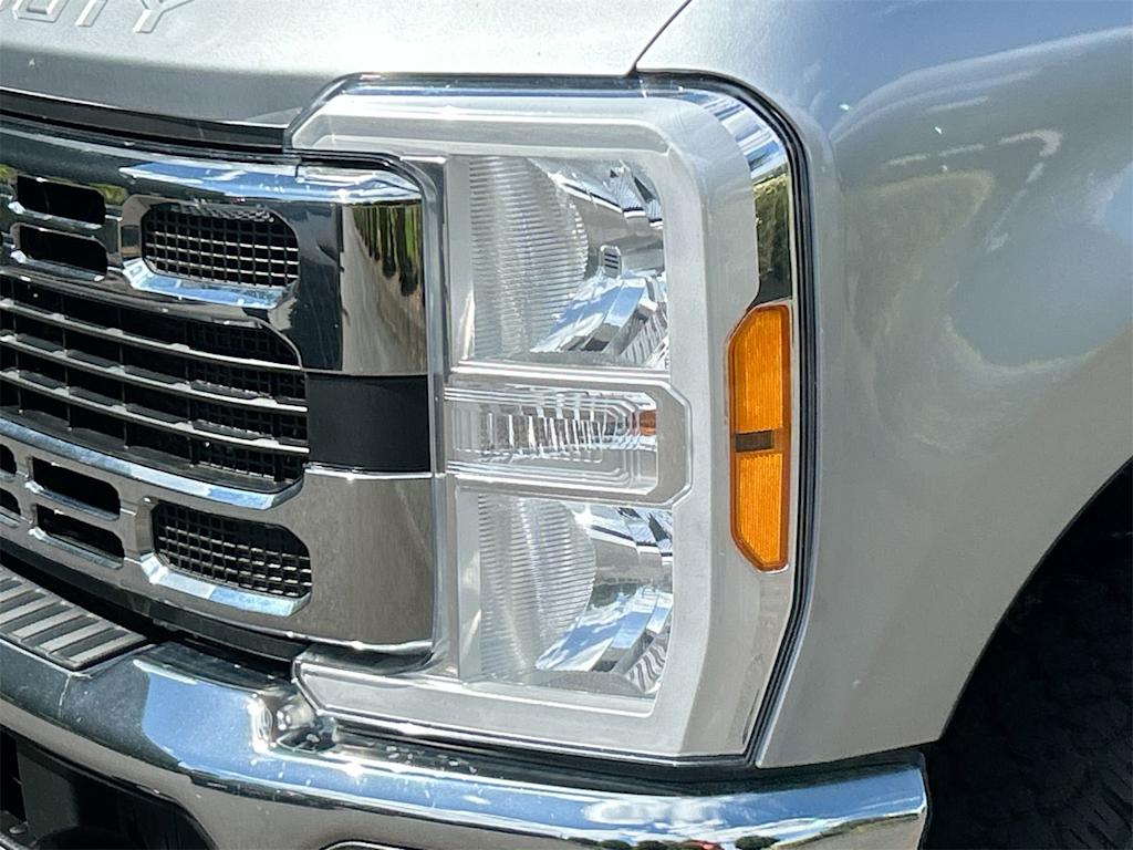 Thumbnail: 2023 Ford F-350 - 22